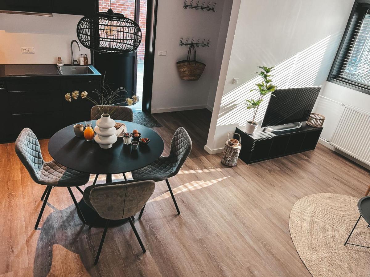 Вилла Het Amsterdamse Raadhuisje Landsmeer Экстерьер фото
