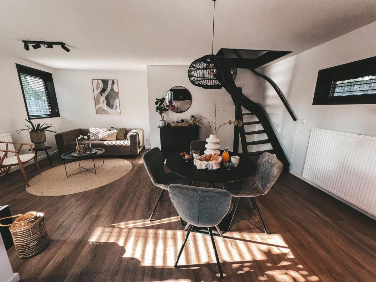 Вилла Het Amsterdamse Raadhuisje Landsmeer Экстерьер фото